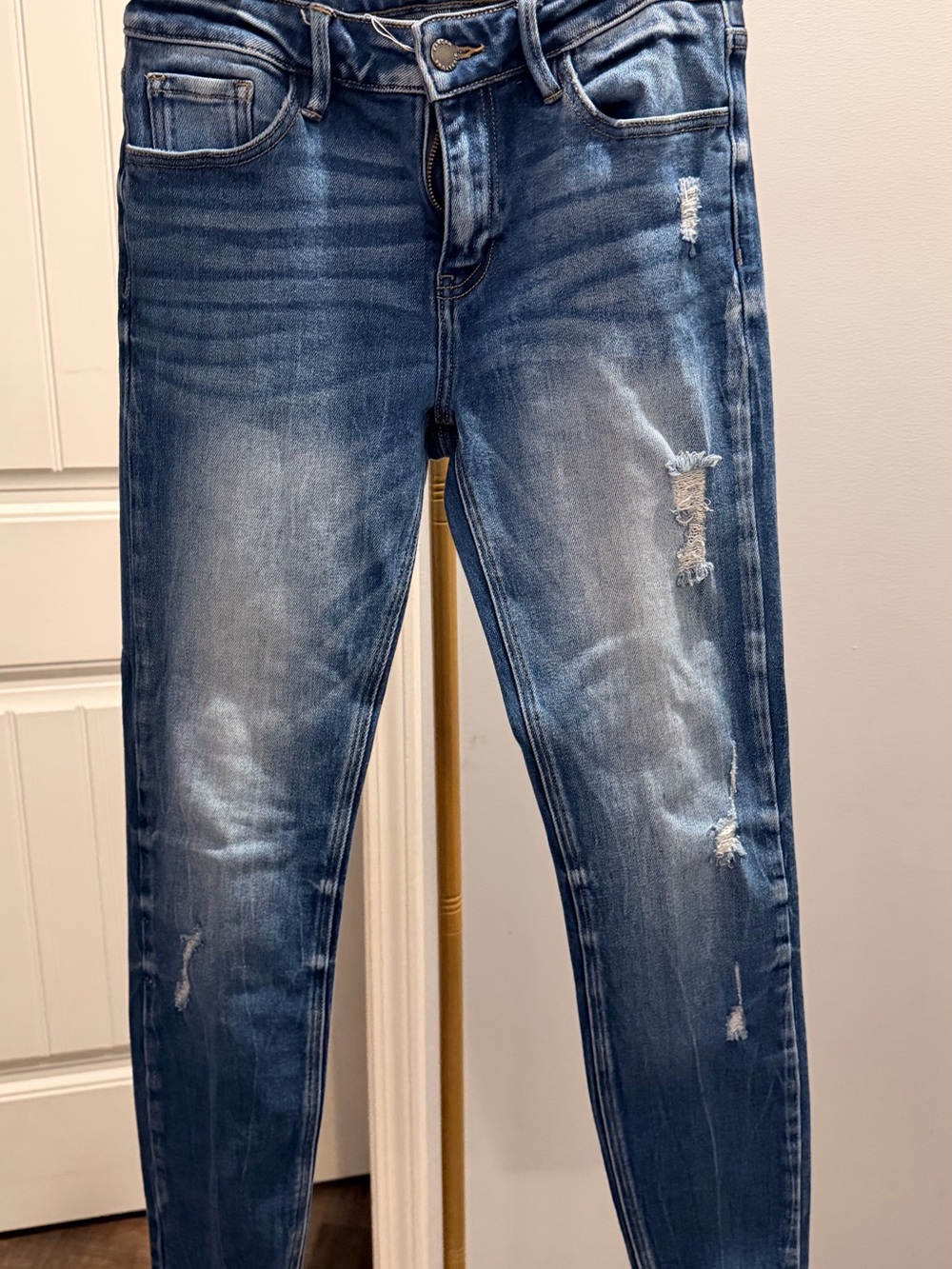 Signature Women Straight Leg Dark Blue Jeans
